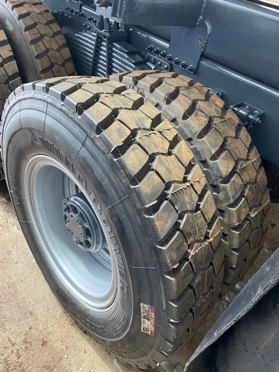 BASCULANTE 8X4 - 40 t / 22 m³ * TODO REVISADO * - Foto 11