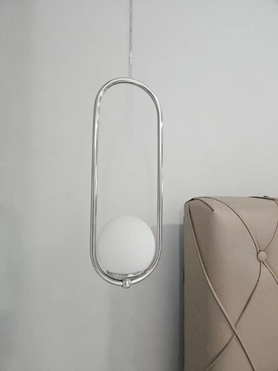 Kit 2 Pendentes Oval Para Quarto Cabeceira de Cama Branco Com Prata