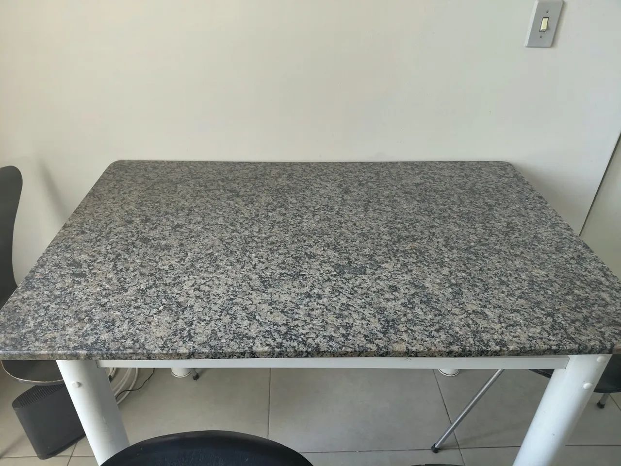 Mesa com 04 cadeiras - Foto 3