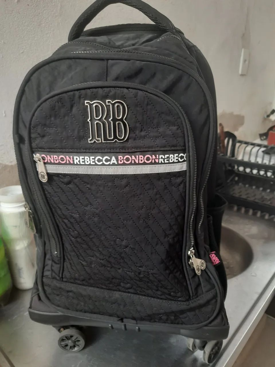Mochila  rebeca  bombom 