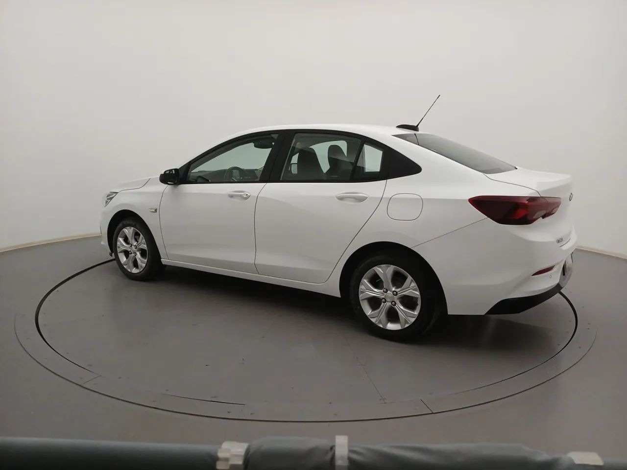 Chevrolet Onix Hatch LTZ 1.0 12V TB Flex Aut. 5P 2025 - Foto 3