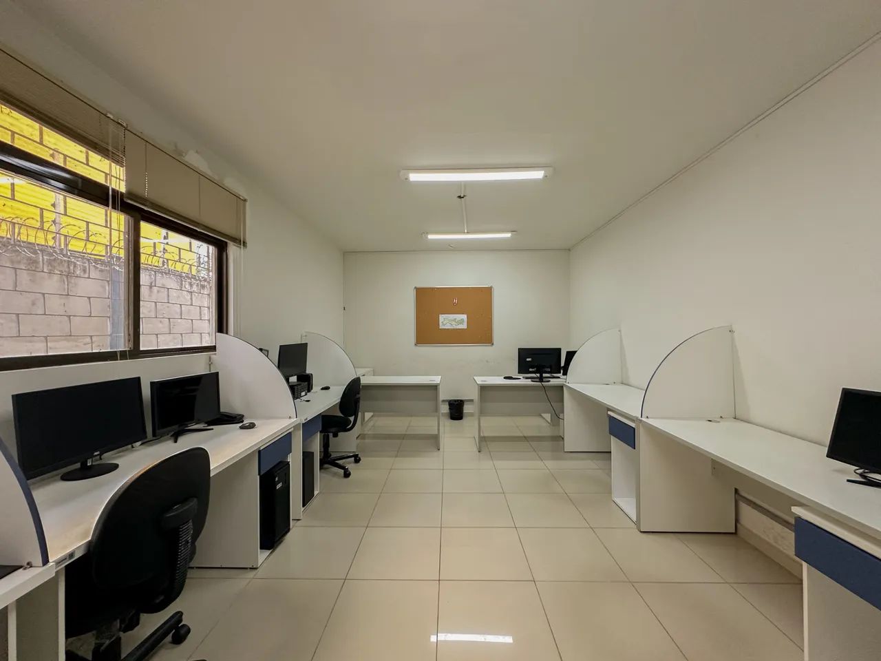 Excelente Oportunidade de Locação Casa Comercial em Piedade