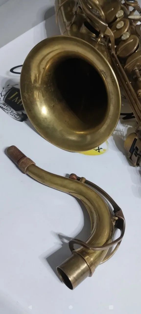 Sax tenor Desplacado ( sem marca ) - Foto 4
