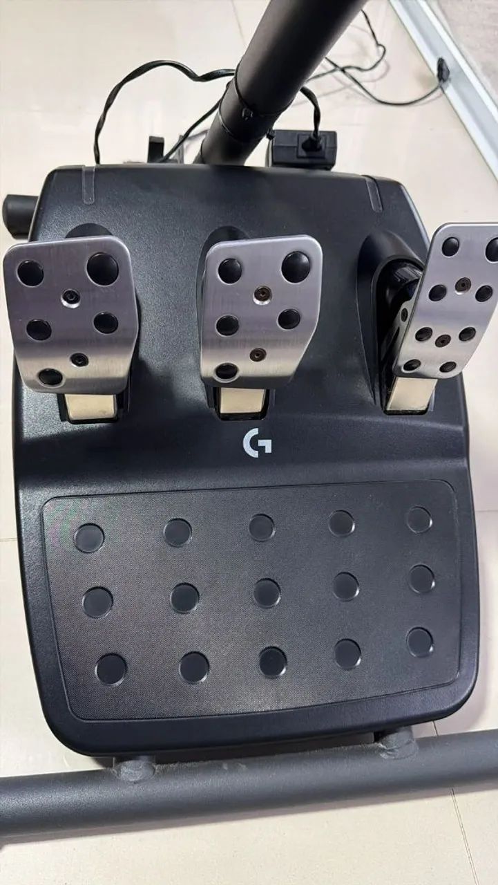 Volante Logitech G923 com TrueForce para Playstation e PC  - Foto 5