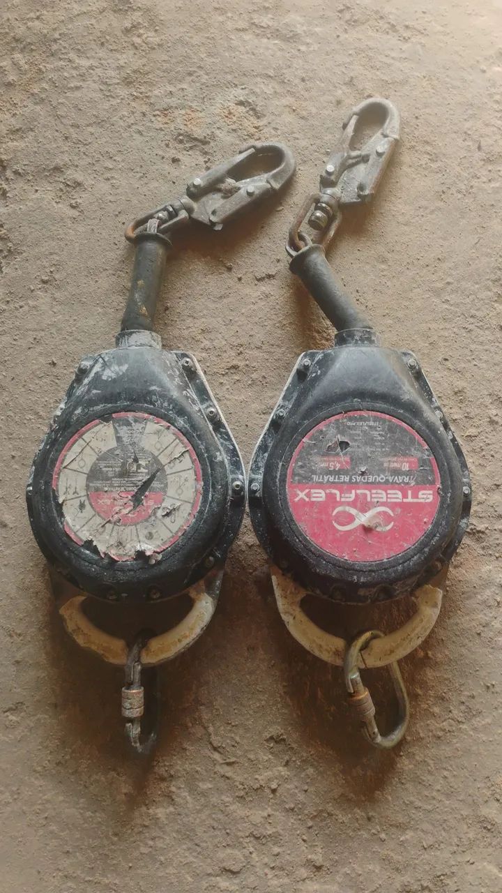 Fall Arrest Device463746241282058241