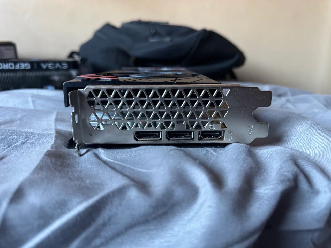 Placa de vídeo RX580 COM DEFEITO!  - Foto 2