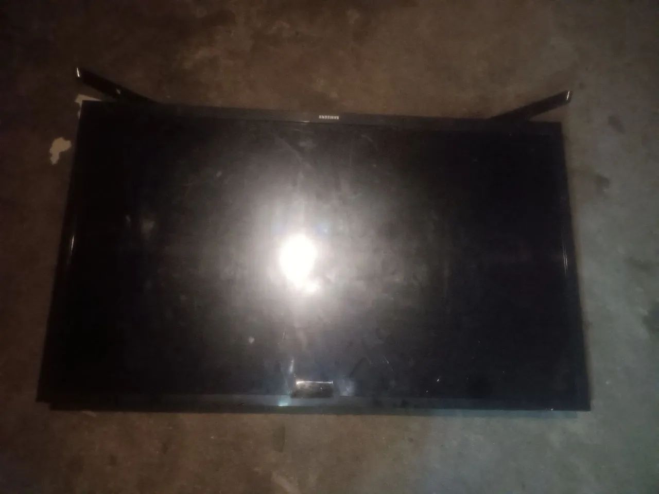 TV Samsung de 22 polegadas somente com a tela quebrada - Foto 2