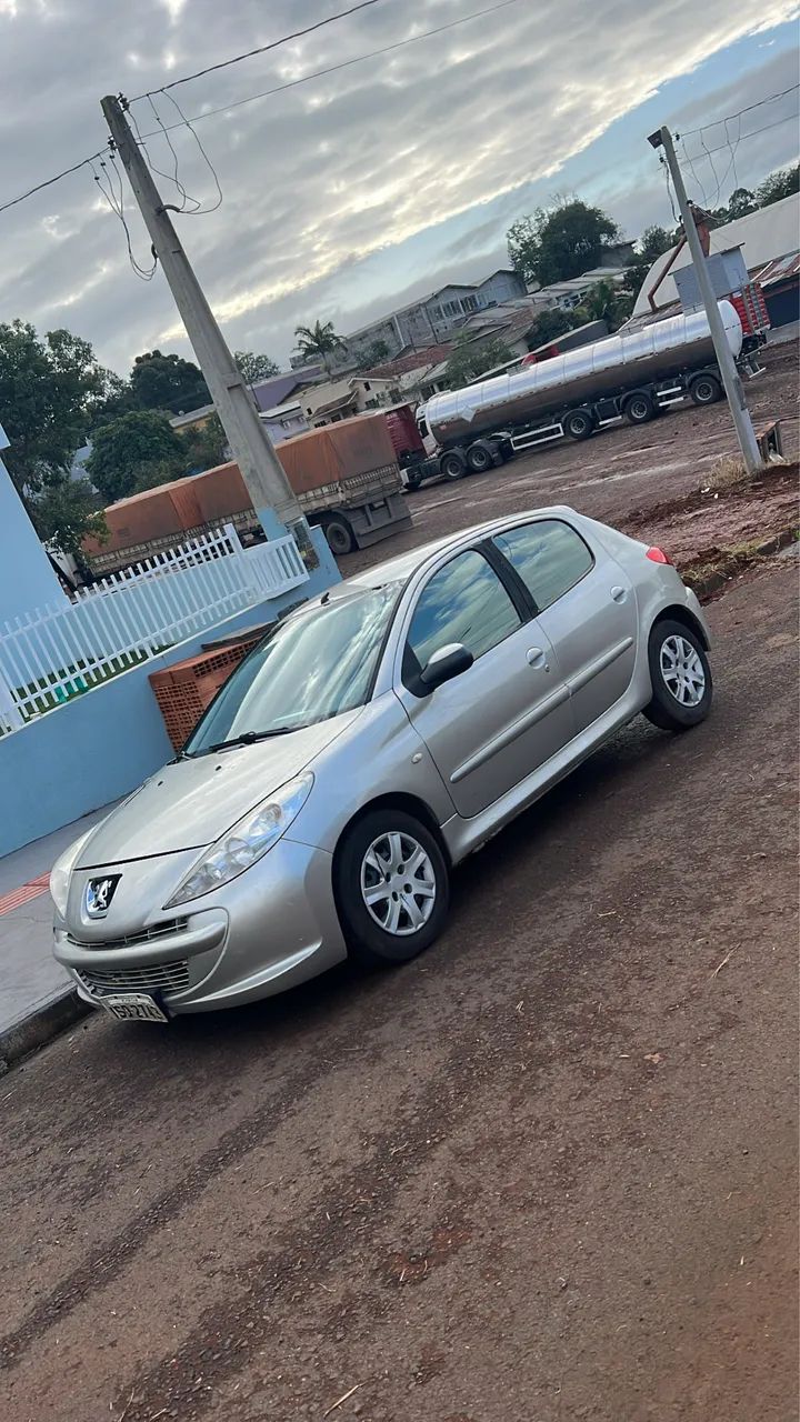Peugeot 207 2012