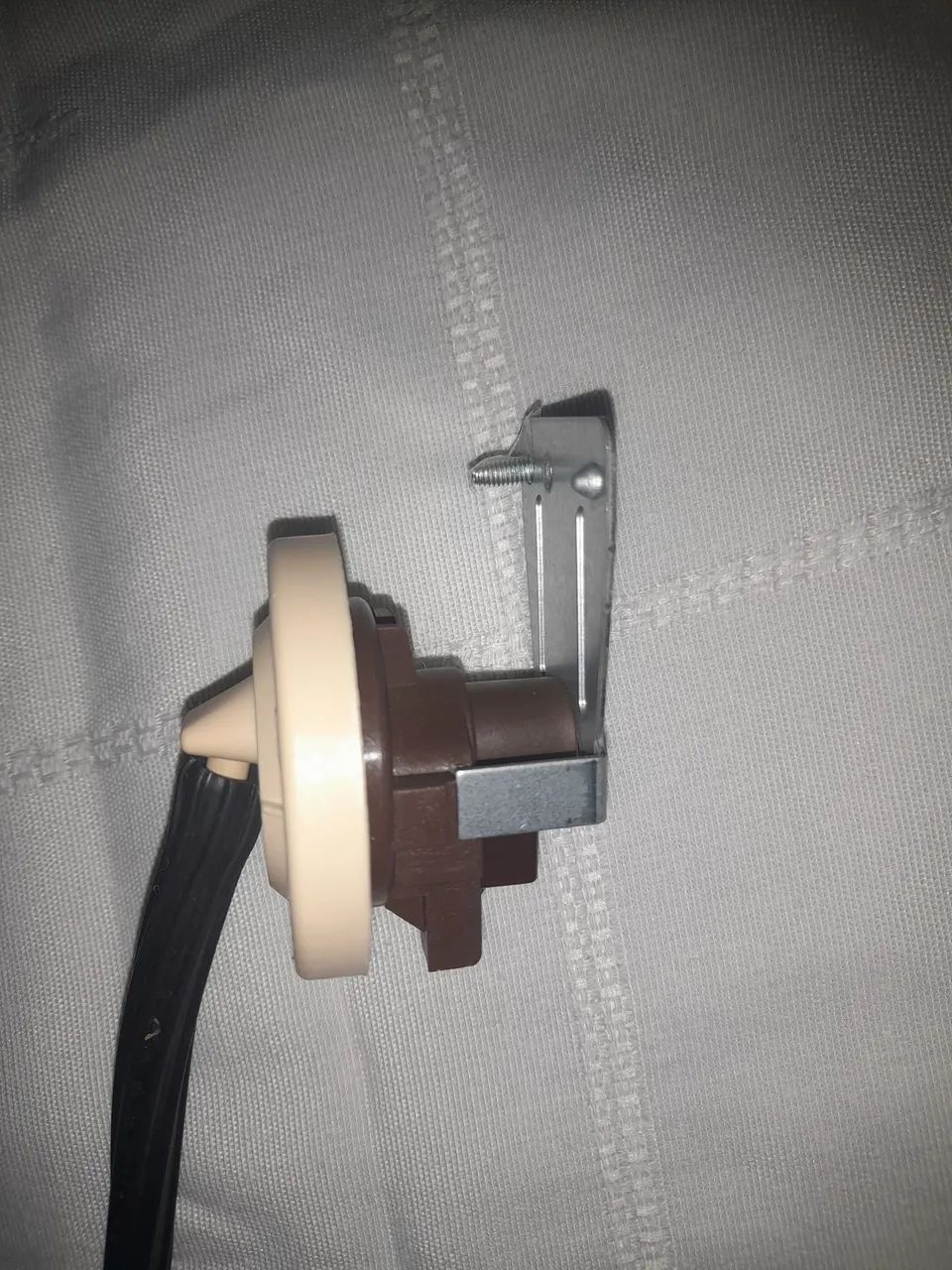 Mangueira de nível e o pressostato com sensor 