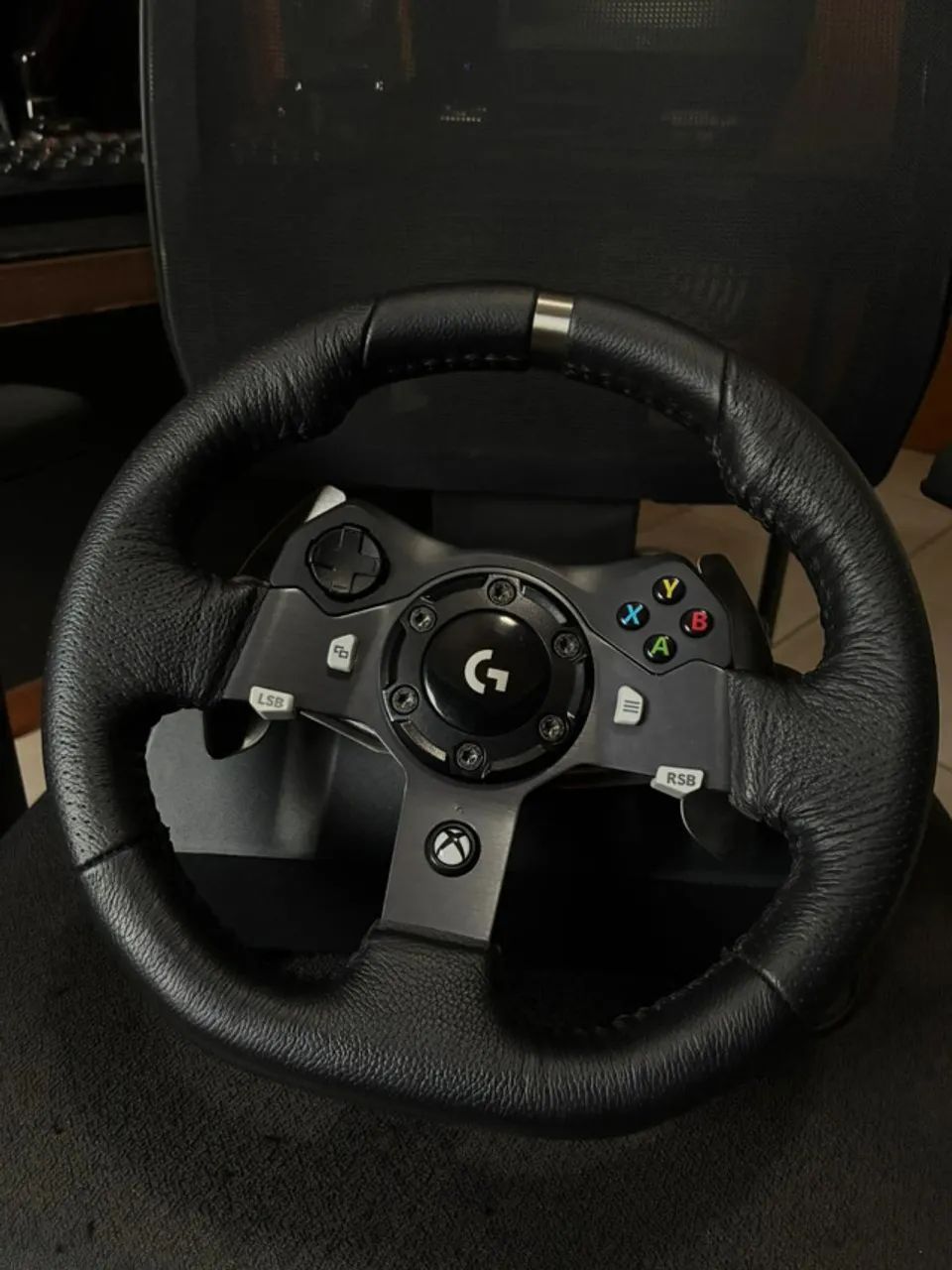 Volante Logitech G920 com pedal e câmbio