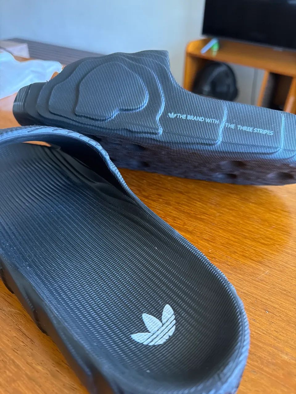 Chinelo adidas 41/42 - Foto 5