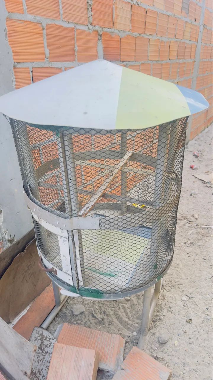 Gaiola pra pássaros e galos de alumínio  - Foto 3