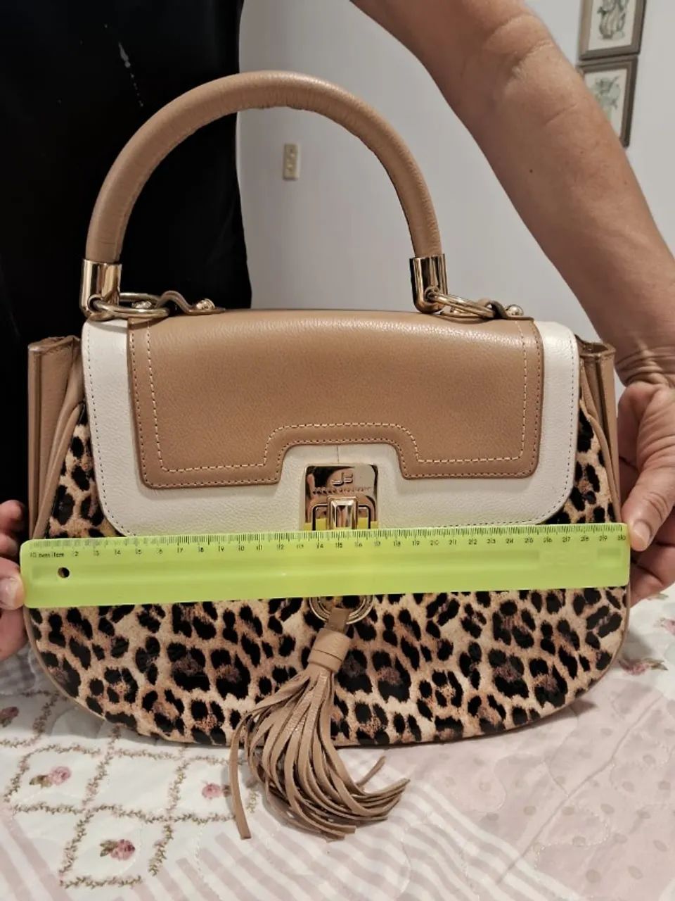 Bolsa semi nova marca jorge bischoff original couro - Foto 2