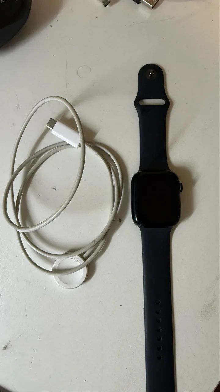 Apple Watch série 8 - 45 mm