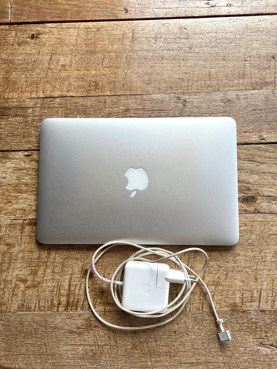 MacBook Air 11.6 polegadas + carregador original em perfeito estado