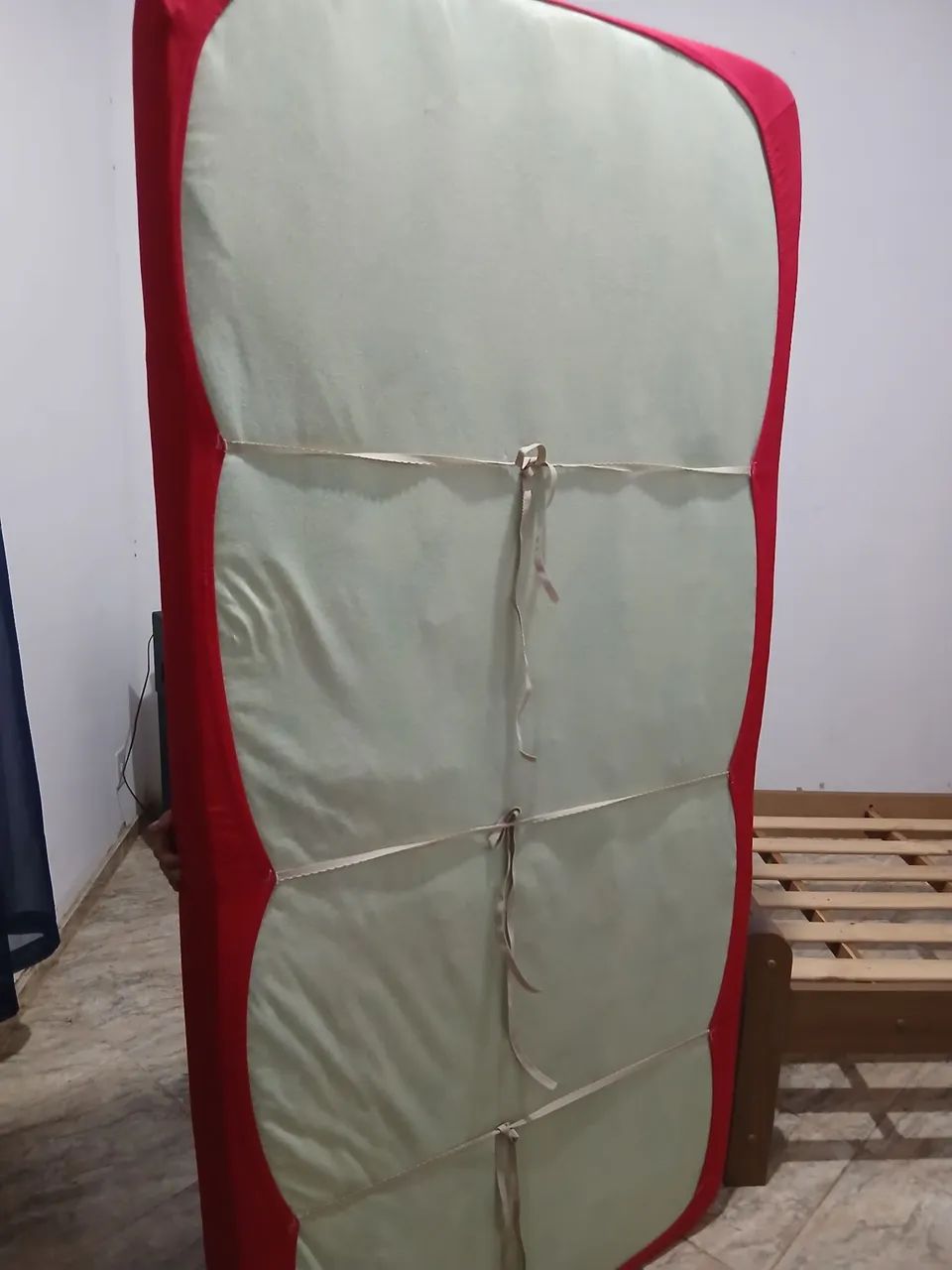 Cama solteiro  com colchão  - Foto 5