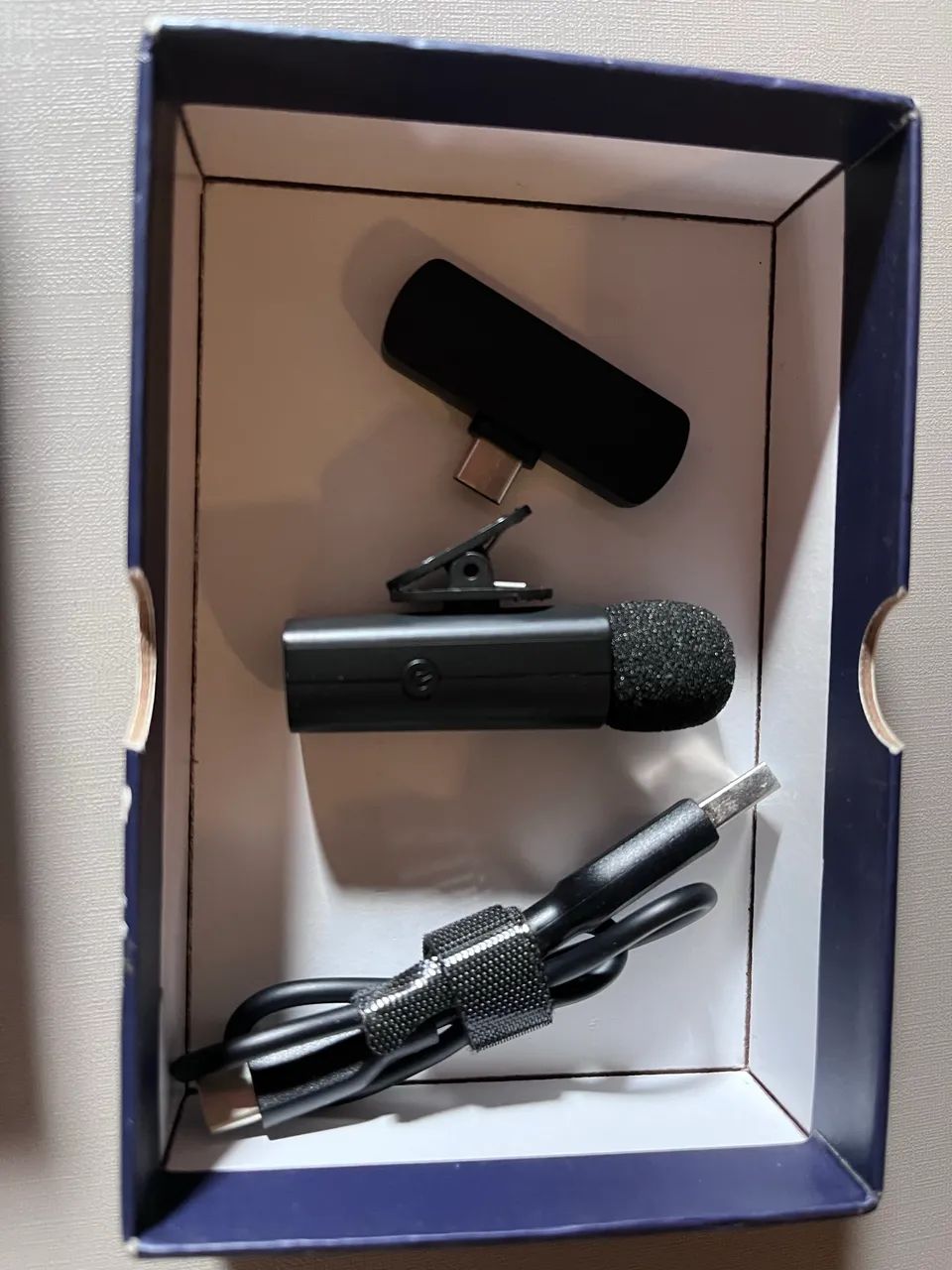Microfone Lapela Sem Fio FIFINE M6 - Como Novo, com Caixa - Foto 3
