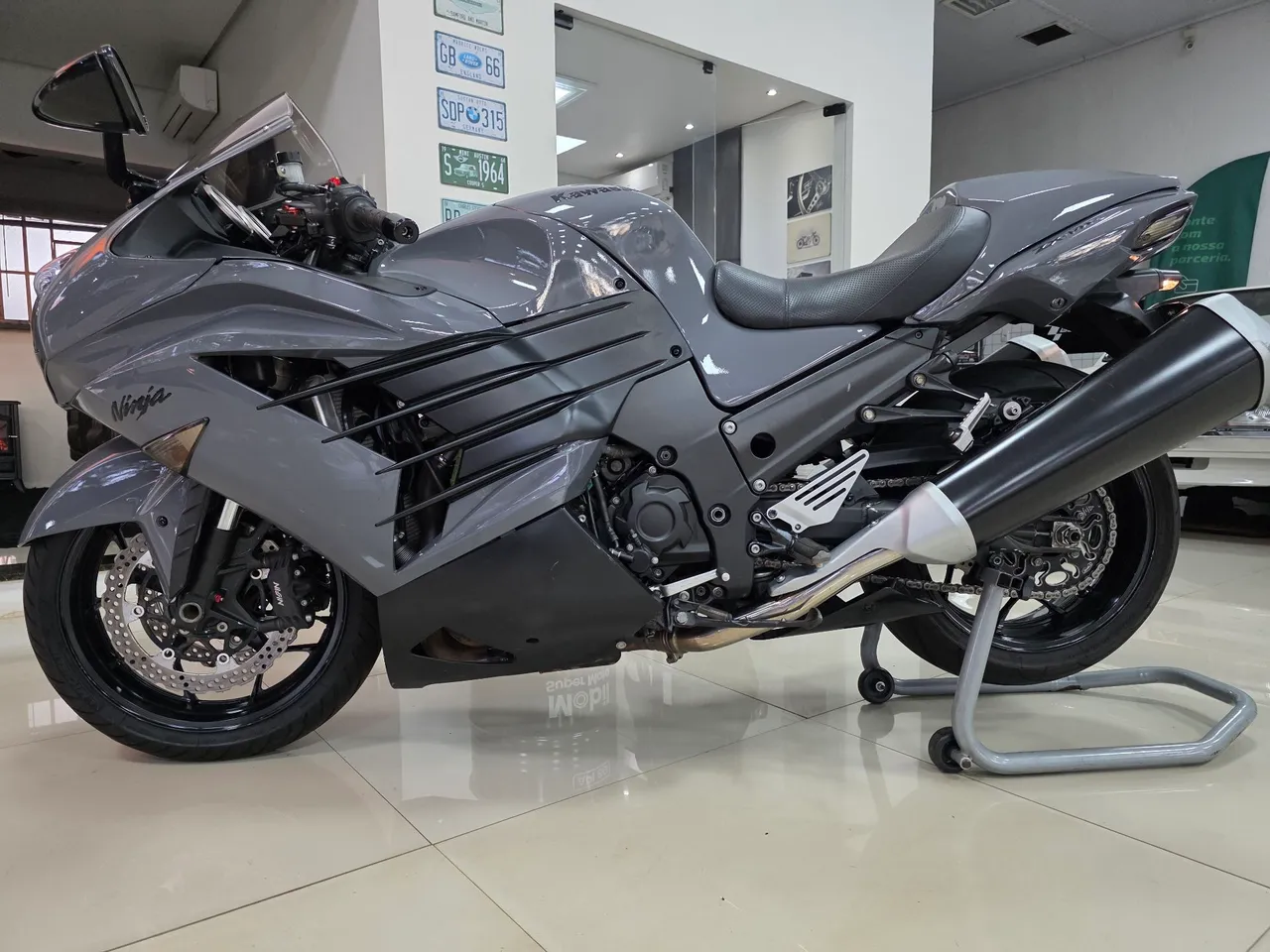 Motos Kawasaki ZX-14/ZX 2013 no Brasil