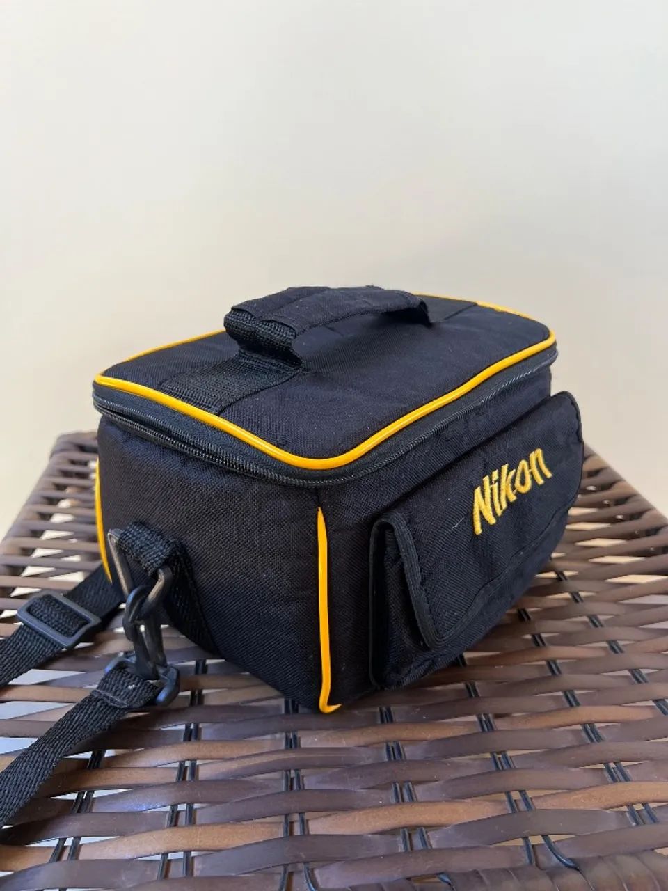 VENDO CÂMERA NIKON D7200 - Foto 5