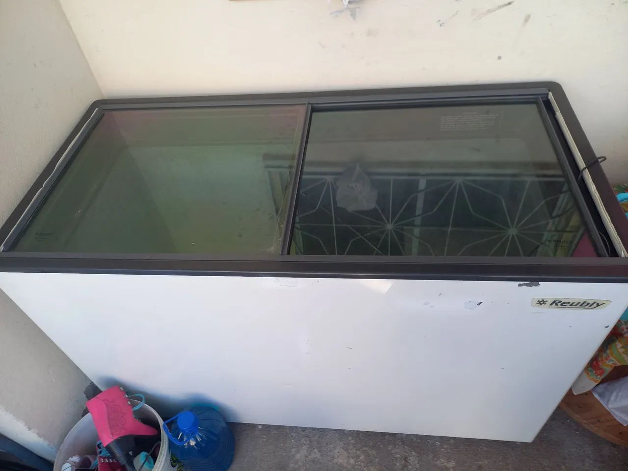 Vendo freezer 