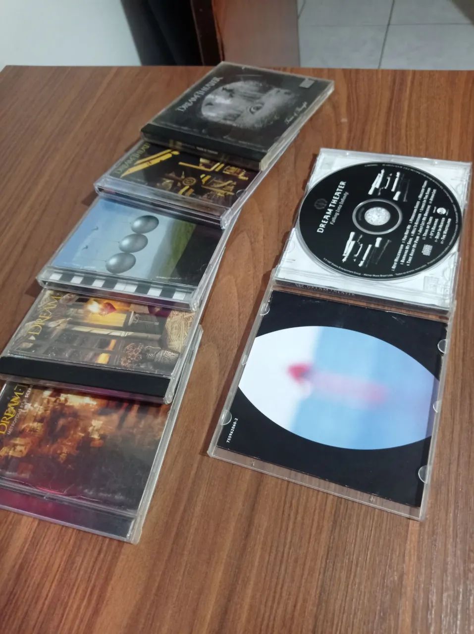 CD Dream Theater - Falling Into Infinity  - Foto 2