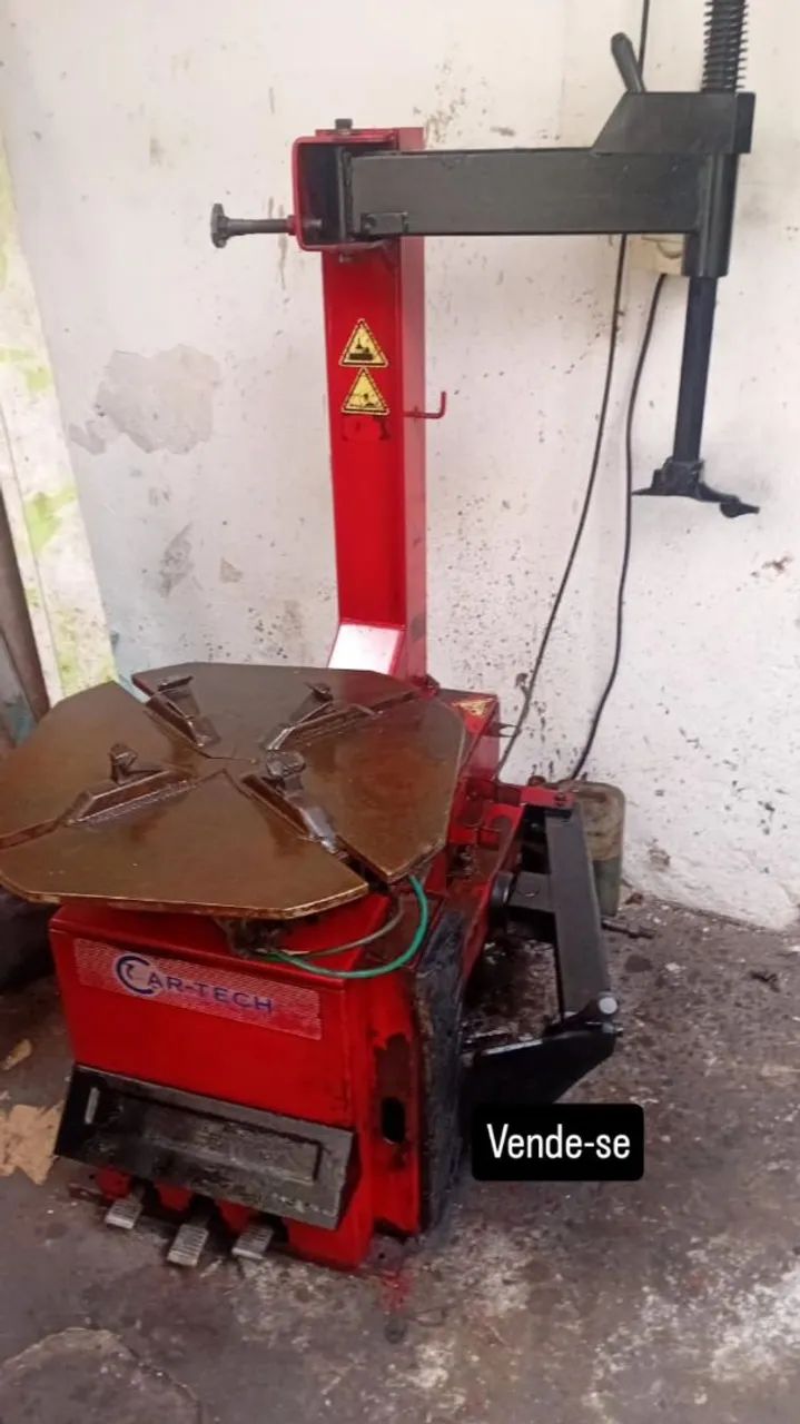 Desmontadora de pneus 