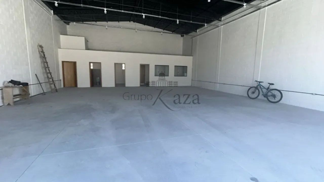 Oportunidade - Galpão Comercial - Cidade Jardim - Jacareí - 250m². - Foto 2