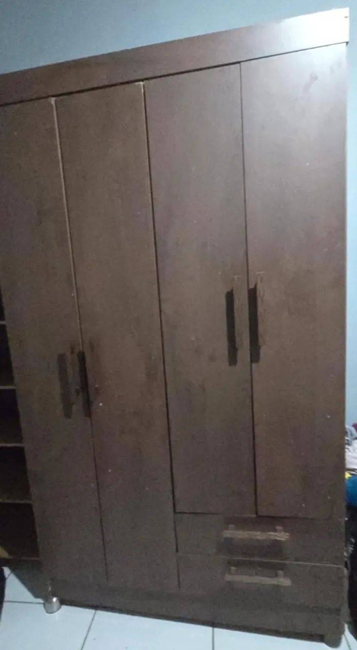 GUARDA ROUPA