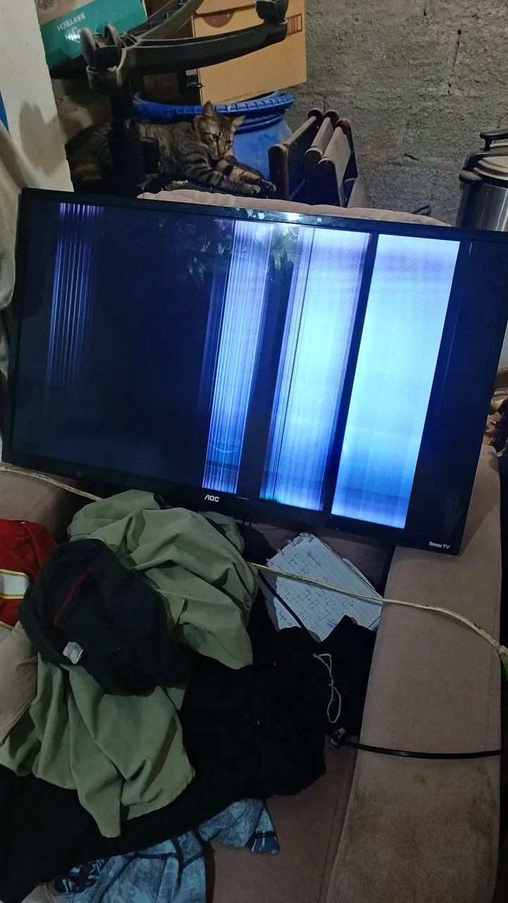 Vendo TV AOC 32 polegadas  - Foto 2