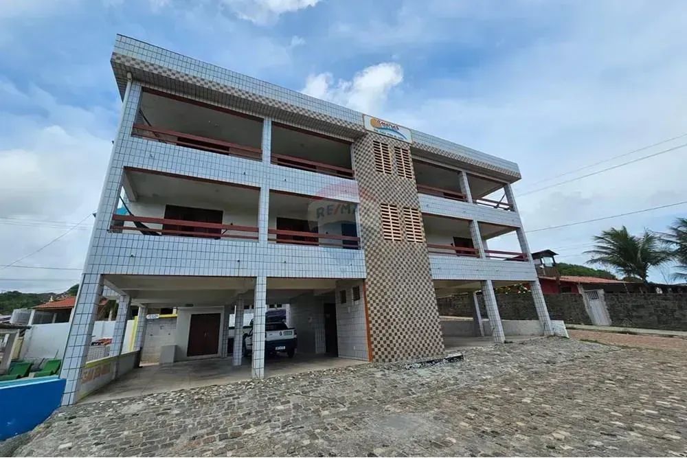 Prédio 530m² com 4 apartamentos de (86m² cada) + área de lazer + casa com restaurante - Foto 2
