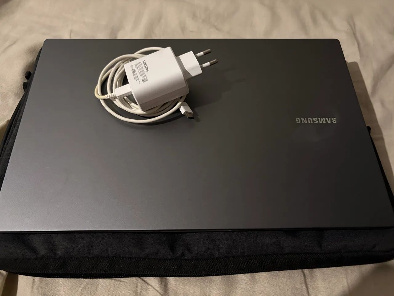 Samsung Galaxy Book 4 | Intel Core i5 | 8GB RAM | SSD 512GB | Intel Iris Xe Graphics