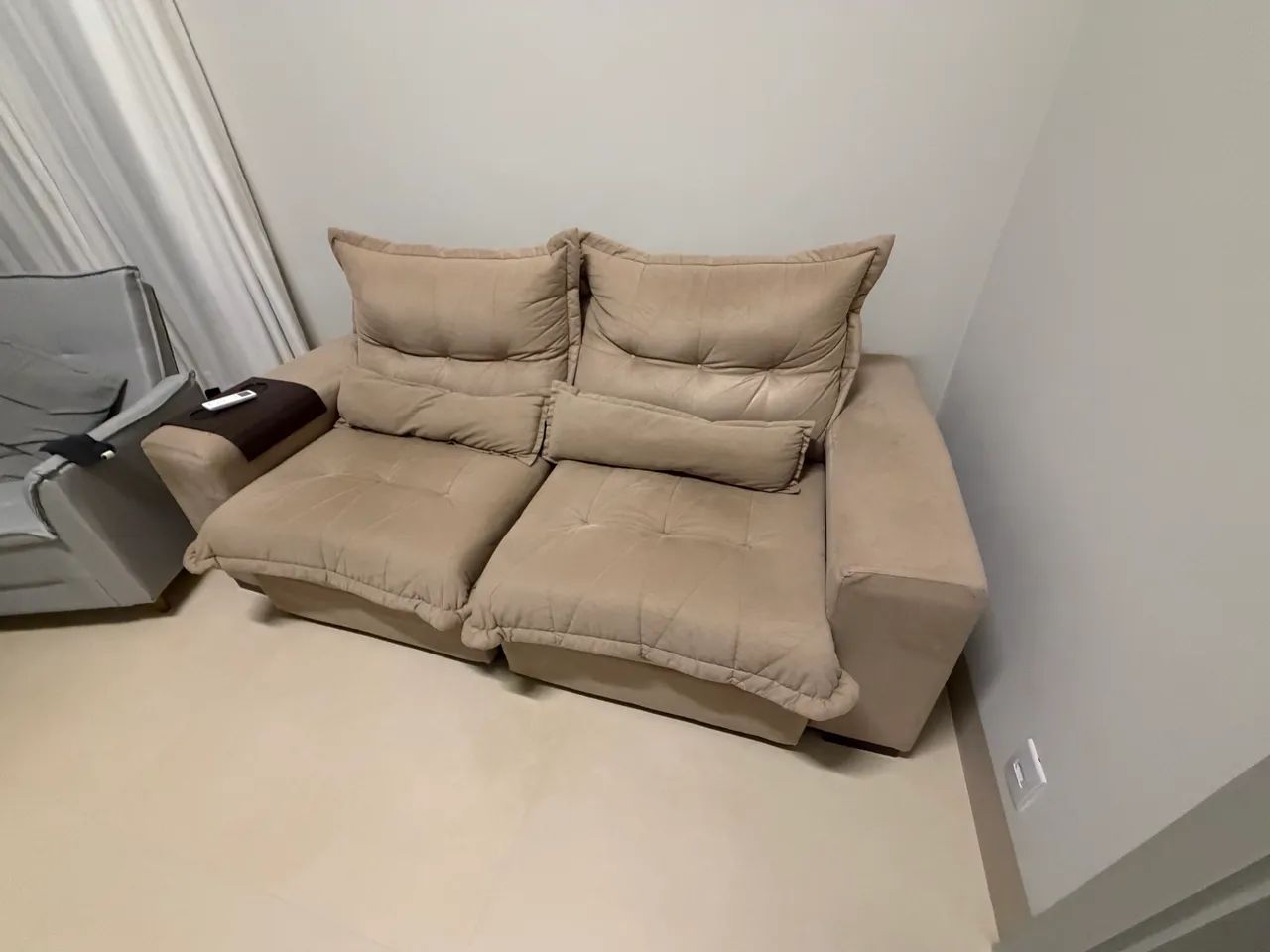 Vendo sofá retrátil