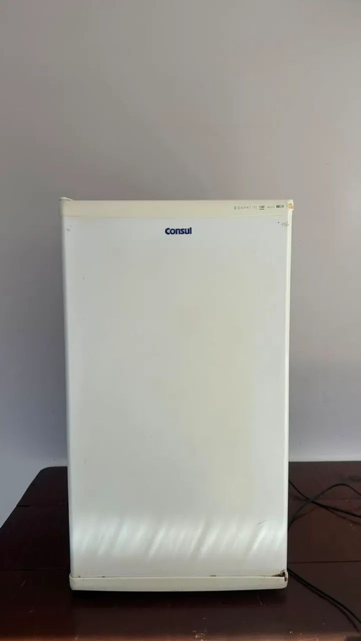 Vendo freezer Consul Compacto 100 litros,