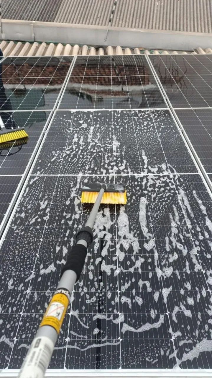 R$ 13 Limpeza de painel solar  - Foto 4