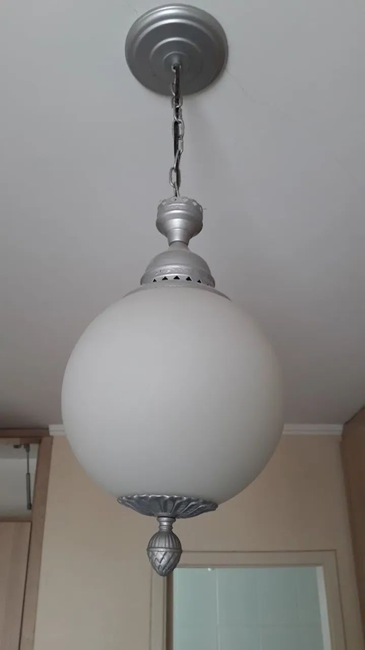 Lustre pendente branco formato redondo - Foto 3