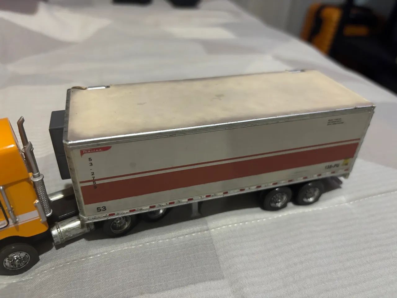 Miniatura Disney Pixar ?Carros? - Paul Valdez Hauler Loose