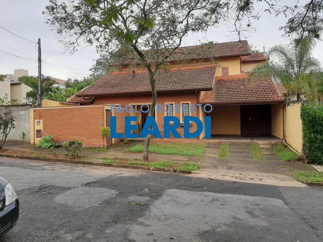 CASA ASSOBRADADA - CIDADE UNIVERSITÁRIA - SP