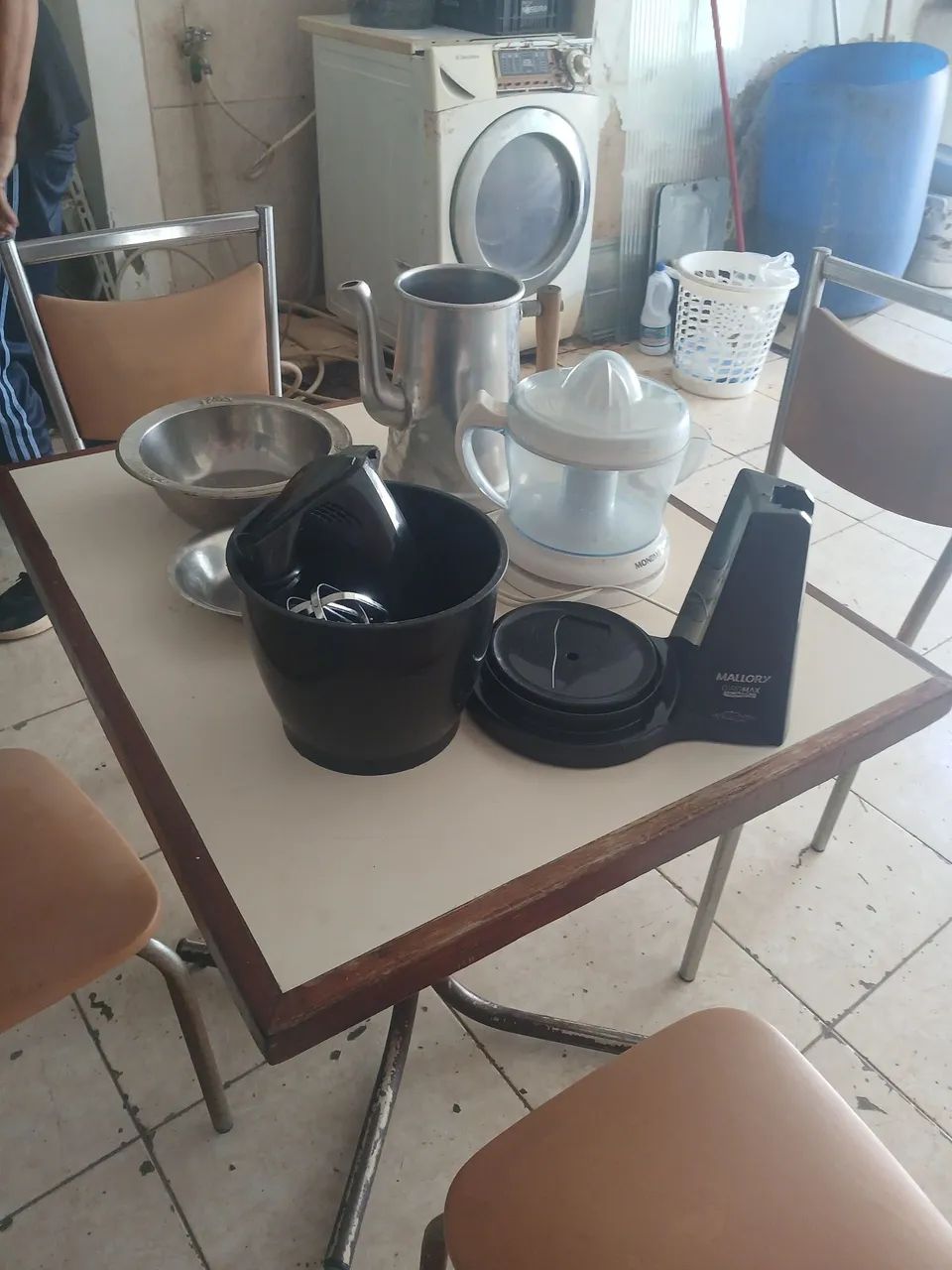 Mesa com cadeiras 