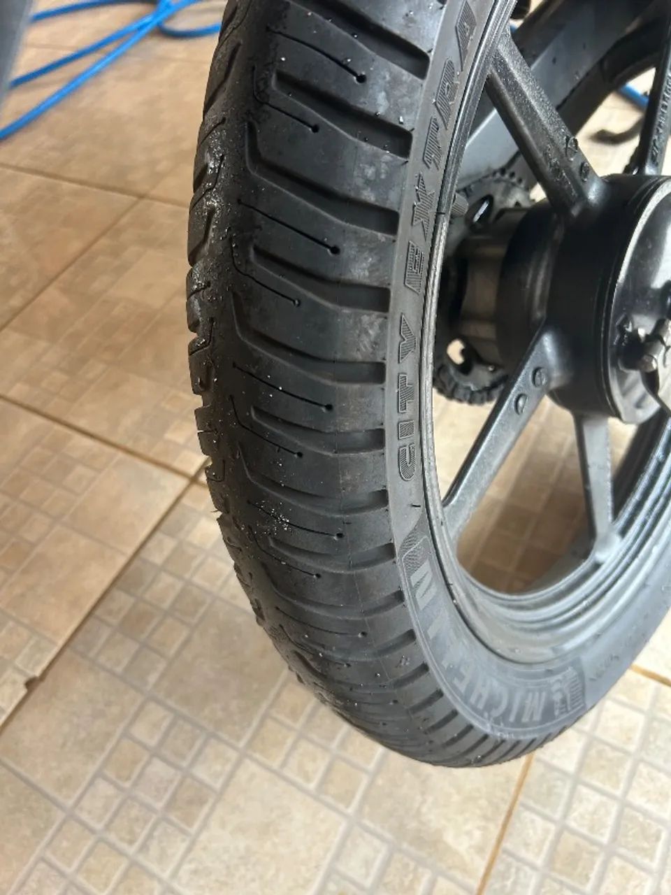 Moto FACTOR 150  - Foto 3
