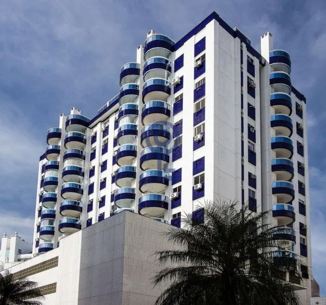 Apartamento com 3 dormmitórios no Itacorubi