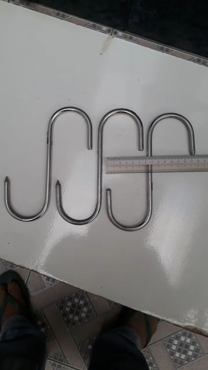 3 Ganchos de aço
