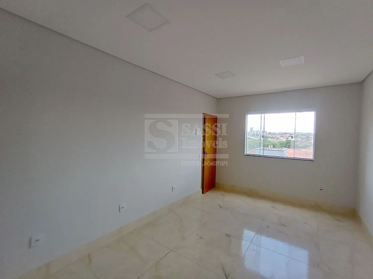 Sala Comercial em VILA SÃO LUIZ - Foto 2