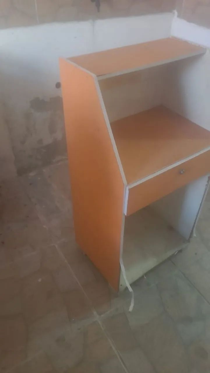 Vende-se Banca ideal para pequenos espaços, relojoeiros  - Foto 3