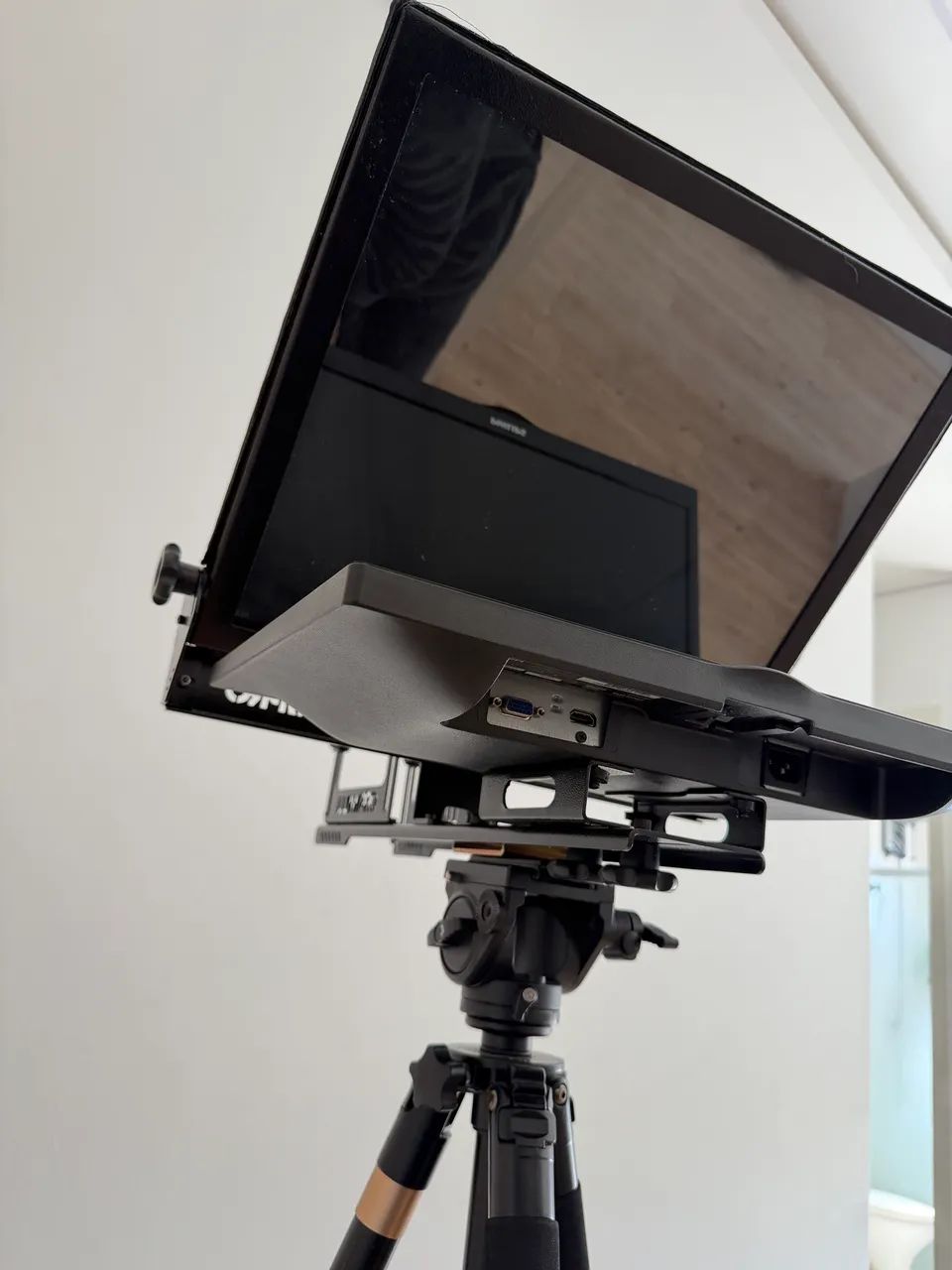 Teleprompter Profissional LUMIPRO 19 Polegadas Monitor LED Acoplado - Foto 2