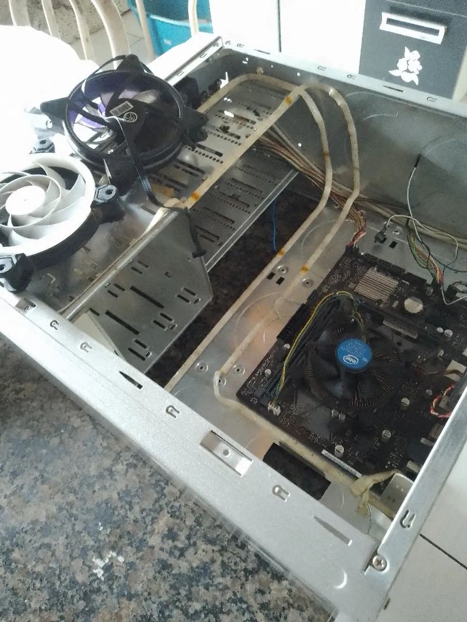 Placa mãe 310 m Intel 9 geração