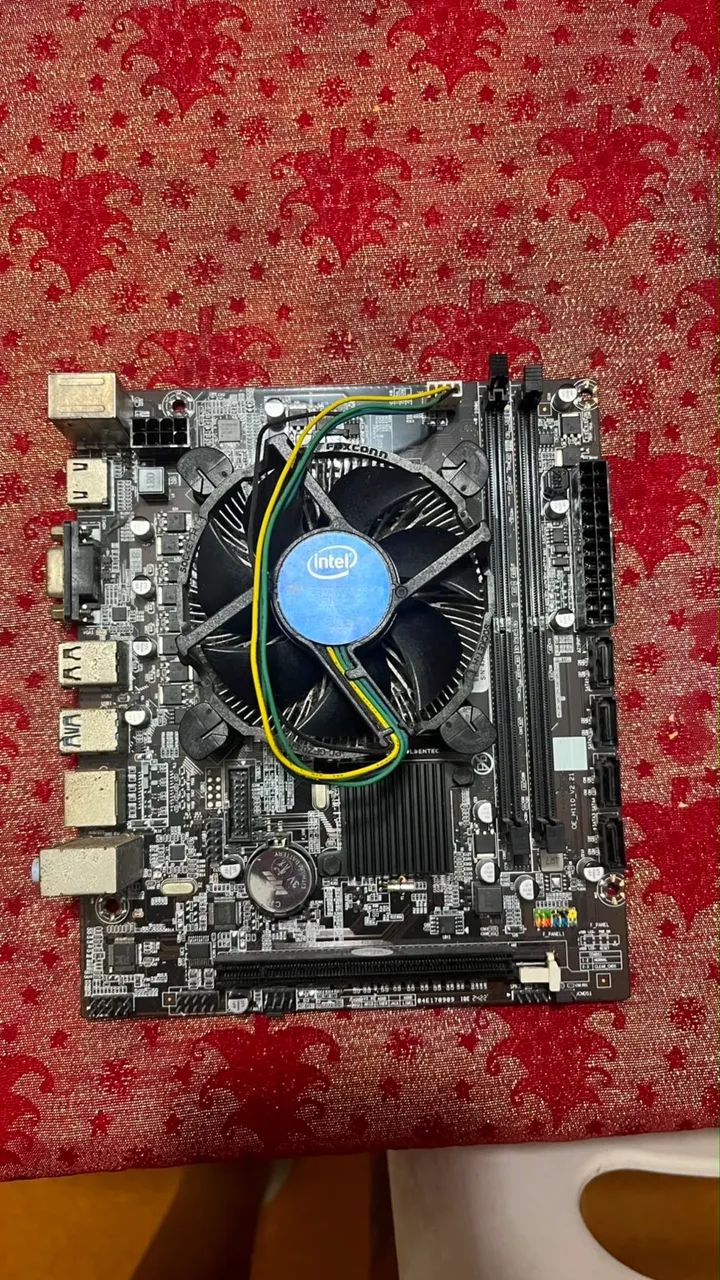 Placa mãe com cooler (com defeito) - Foto 4