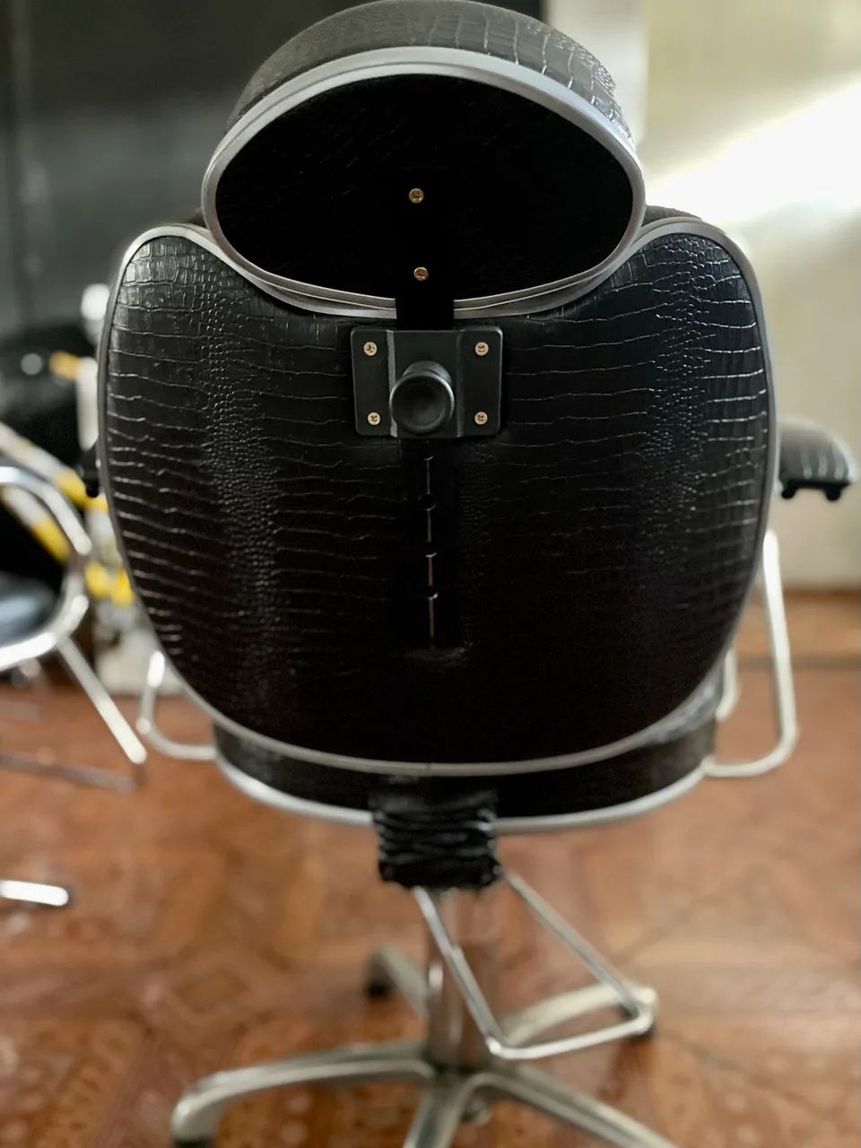 Cadeira para salão/ barbearia  - Foto 4
