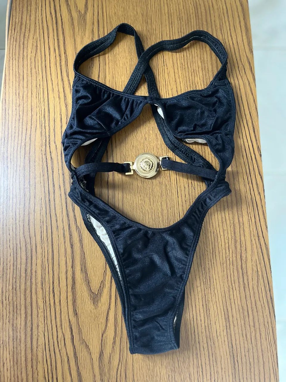 Maiô Preto Asa Delta 