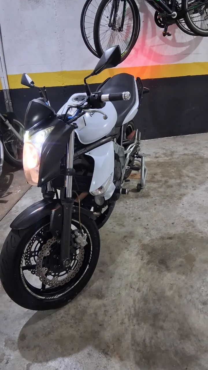 Kawasaki ER6N 2010 - Foto 3