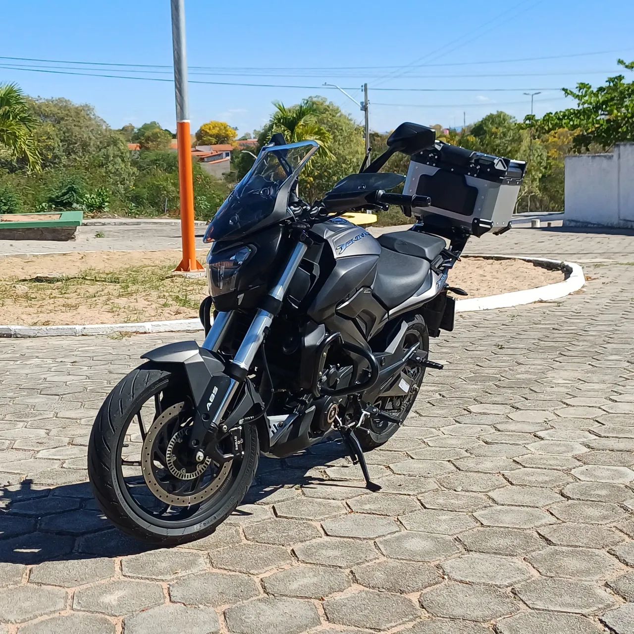 Dominar 400 - Foto 3